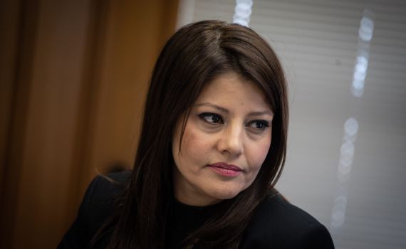 אחרי שרקדה בין מפלגות: השרה לשעבר לוהקה לתכנית ריאליטי