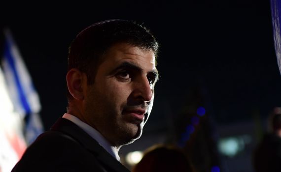 בן השר רומז: "קרעי נוקם – בגלל שלא מפרגנים לו"