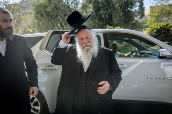 גולדקנופף לא האריך את החוק, הדיור הציבורי ייפגע