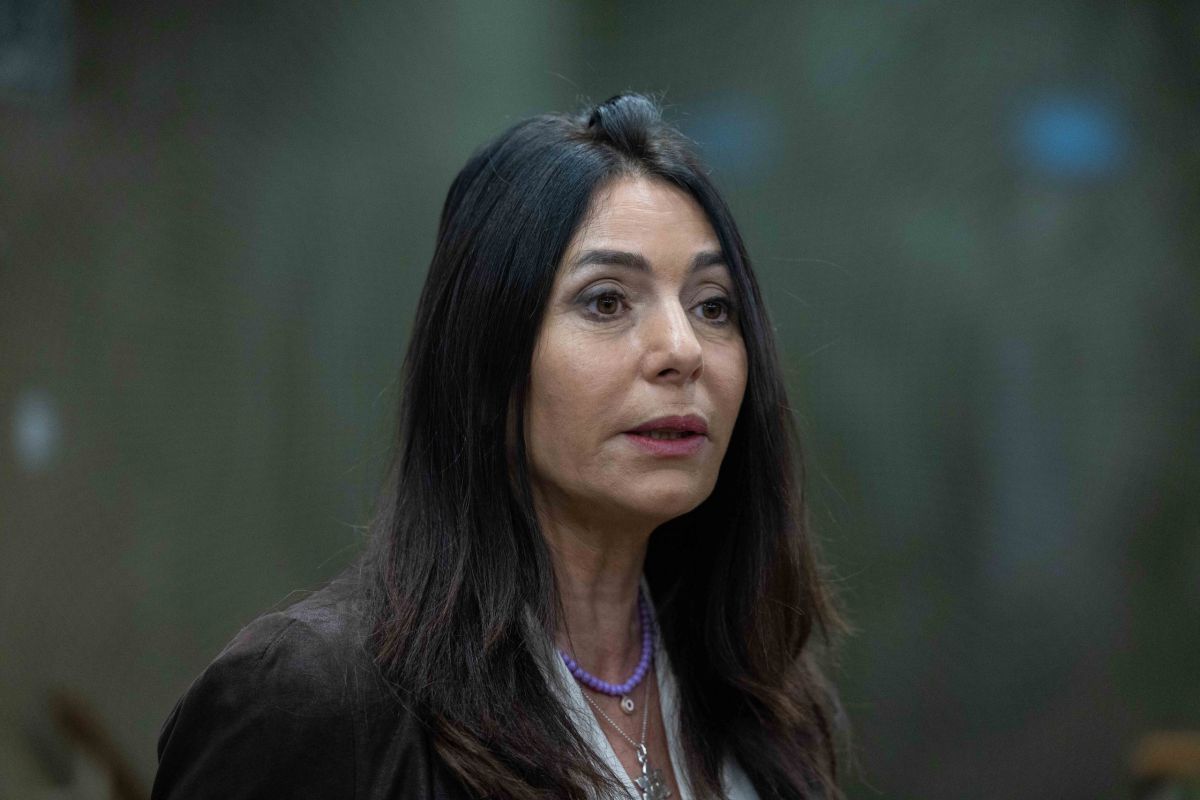 אחרי שהודח: המנכ"ל תוקף את השרה הממונה עליו