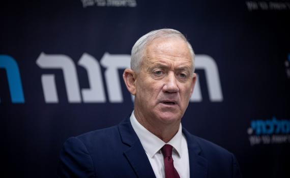 מגעים לשיתוף פעולה? שיחת טלפון בין גנץ לנתניהו