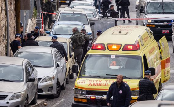 "החל לזוז": שיפור במצב הקצין שנפצע בפיגוע