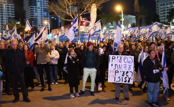 ראשי המחאה נגד האופוזיציה: "אין לכם מנדט"