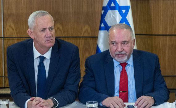 באופוזיציה תוקפים: "ההיסטוריה תשפוט אתכם"