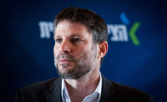 בצלאל סמוטריץ' סימן לייק לקריאה 'למחוק את חווארה'