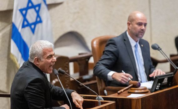 לפיד: "קחו פסק זמן, בינתיים תעשו סדר בממשלה שלכם"