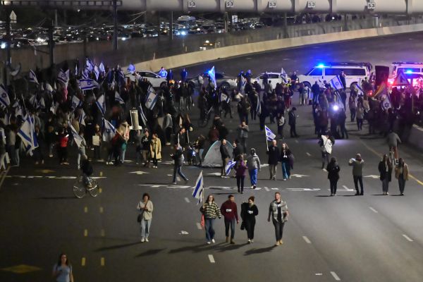 ח"כ בליכוד יוזם חוק שיטיל עונש מאסר לחוסמי כבישים
