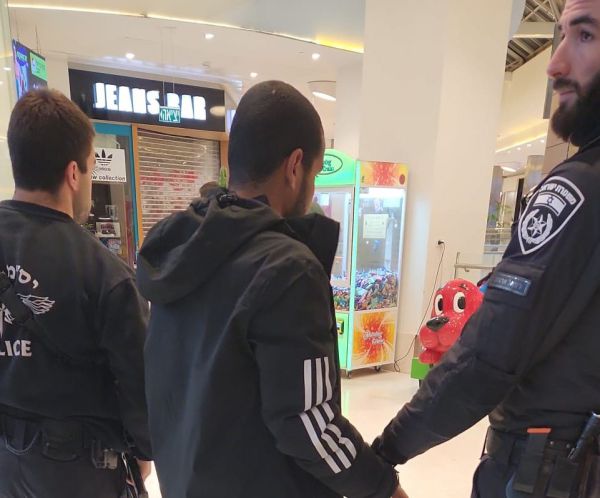 חוסר המשילות בדרום: ניסיון שוד באמצע הקניון