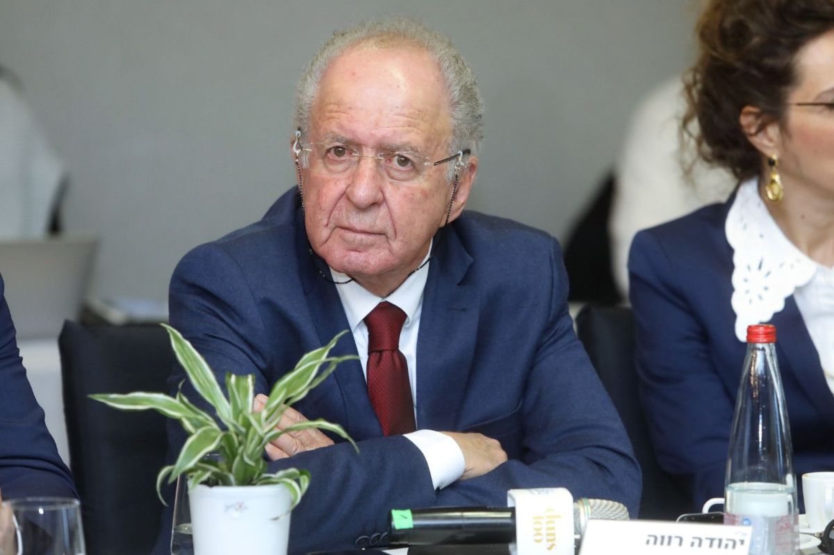 "זאת עקירת שיני כלב השמירה של הדמוקרטיה"