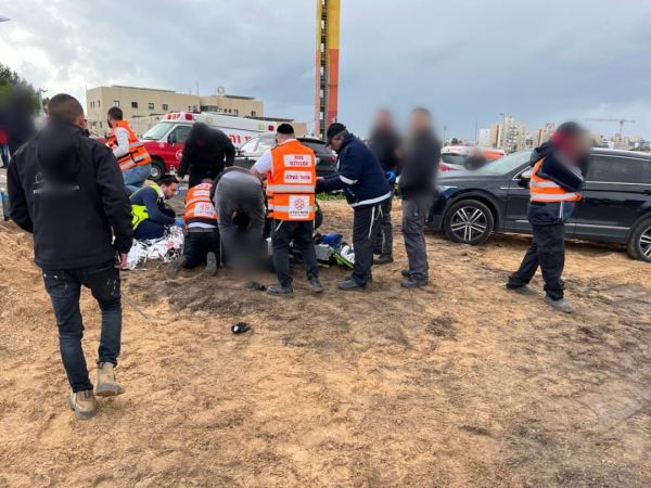 תאונה קטלנית: שני פועלים מתו מקריסת חומה באשדוד