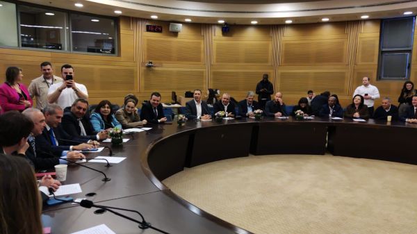 ח"כים במפגש מיוחד לרפואתו של קצין הצנחנים