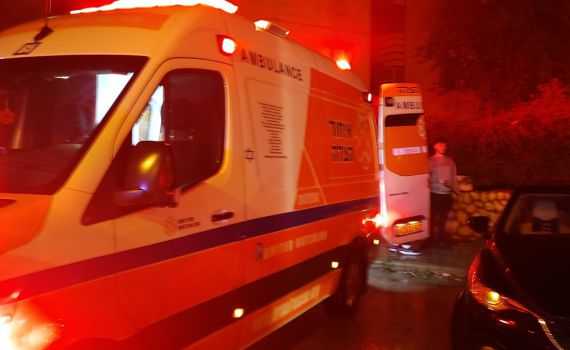 פעוט בן שנה וחצי ואימו נפצעו קשה משריפה בביתם