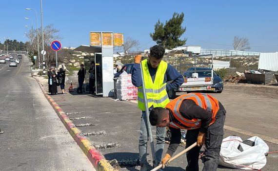 אחרי הפיגוע: 300 תחנות אוטובוס ימוגנו בירושלים