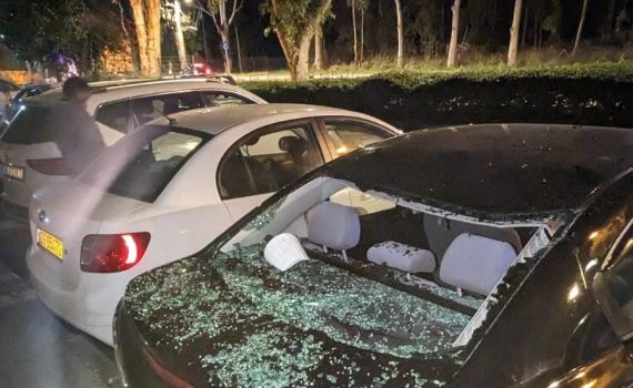 פתח תקווה: תינוק נפל מקומה רביעית, מצבו בינוני