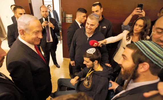 נתניהו פגש את בניה פרץ: "כל הכבוד תמשיך"