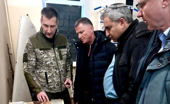 במהלך הביקור בקייב: הח"כים נחשפו לנשק איראני