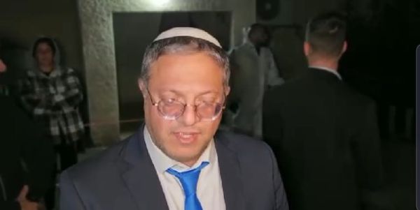 השר בן גביר בזירת הרצח באשדוד: "הלב נחמץ"