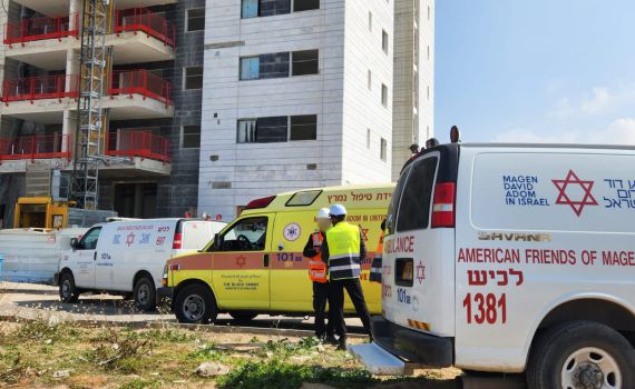 טרגדיה באשקלון: נקבע מותו של פועל שנפל מגובה