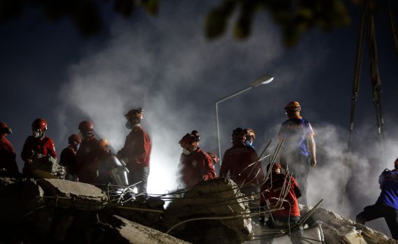 למעלה מ-7,800 הרוגים ברעידת האדמה בטורקיה