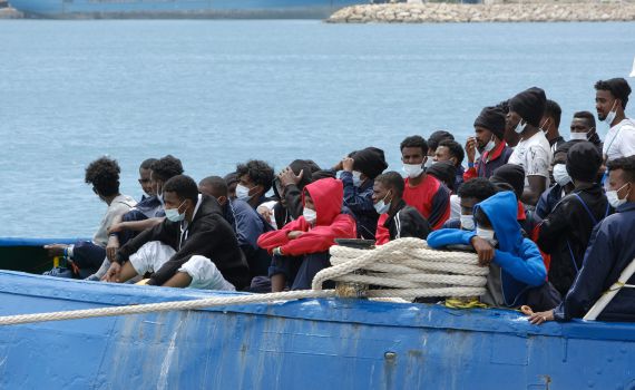 איטליה: עשרות מהגרים טבעו למוות בחופי המדינה