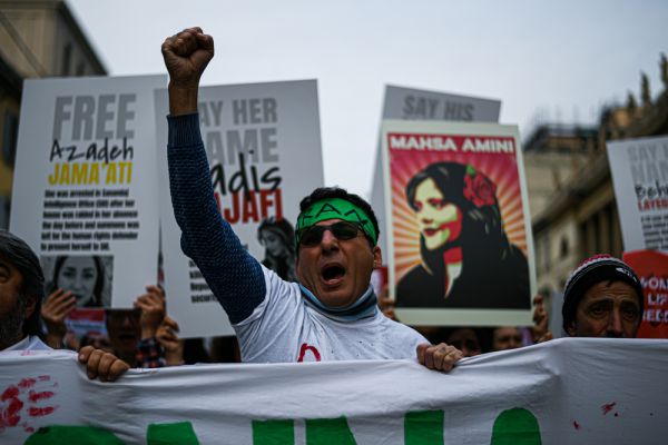 אחרי דיכוי המחאות: חמינאי העניק חנינה לאלפי מפגינים