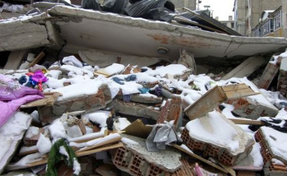 טורקיה: הכדורגלן שנעדר ברעידת האדמה חולץ בחיים