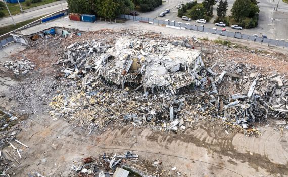 מעל ל-100 הרוגים ברעידת אדמה במרכז סין