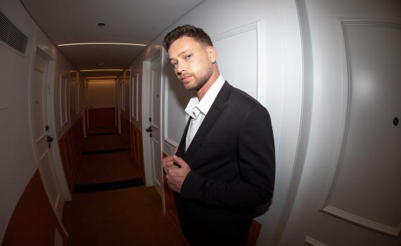 לא רק שחקן ודוגמן | און רפאלי עם טייטל חדש