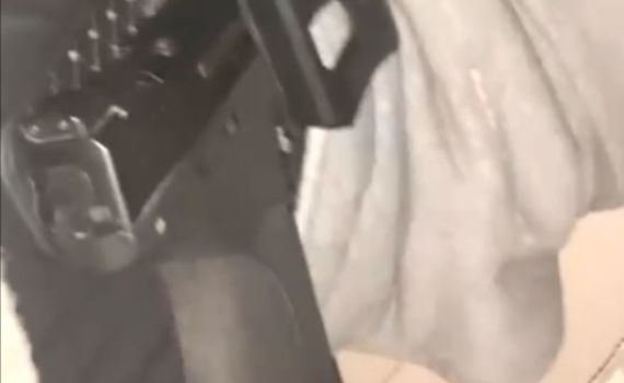 "יש סכינים" | איימו לפגוע במפגינים ושוחררו. צפו