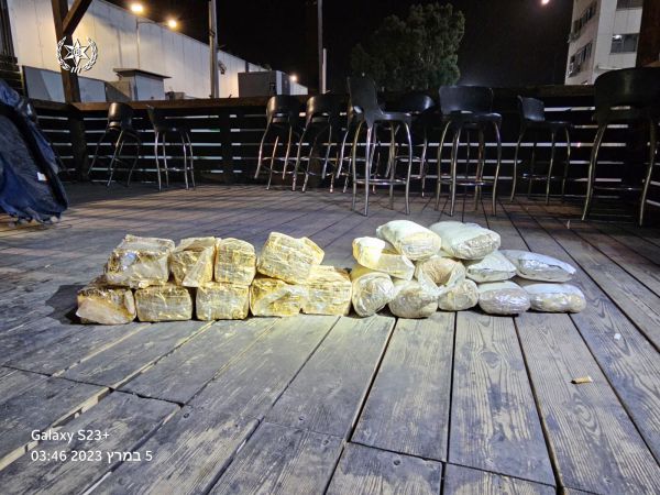 שוהם: קטינים נעצרו בחשד לשוד וסחר בסמים