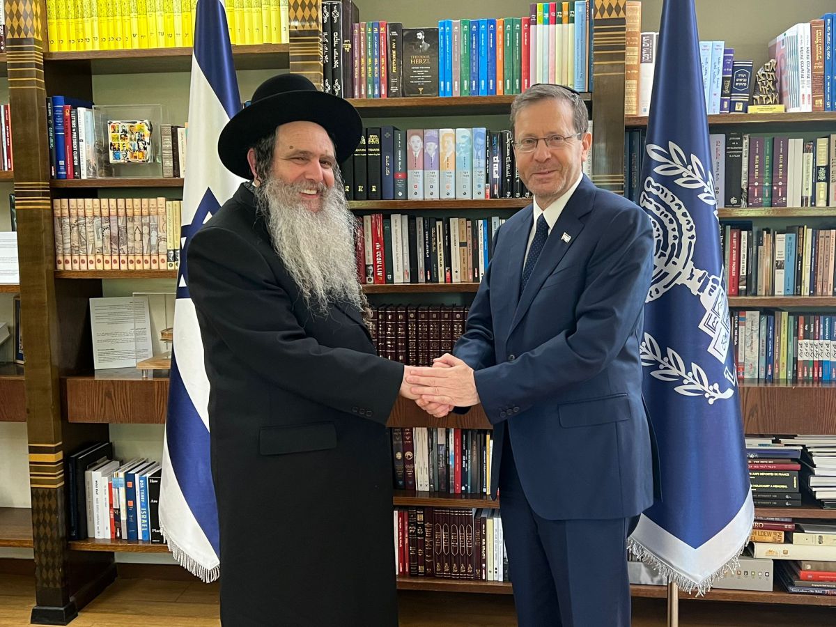 הנשיא נפגש עם הרב ארוש: צו השעה, אחדות עם ישראל