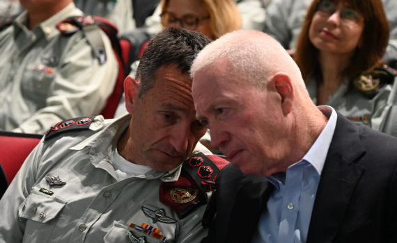 למרות הביקורת: גלנט לא מתכוון להחליף את הרמטכ"ל