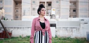 הזמרת והמגישה הסרוגה: זמר מוכר מאוד הטריד אותי מינית