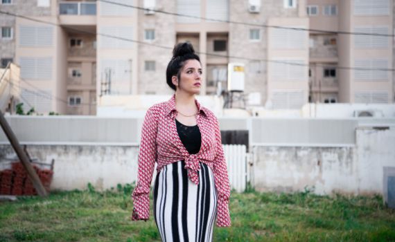 אחרי שנים בגלגלצ, המגישה המיתולוגית עוברת צד