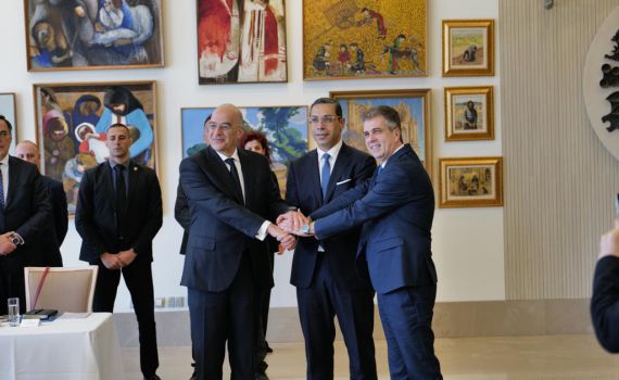 שר החוץ בקפריסין: "הטרור האיראני פוגע באירופה"