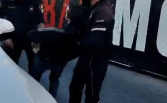 ערבי נעצר בנתניה כשברשותו סכין | תיעוד