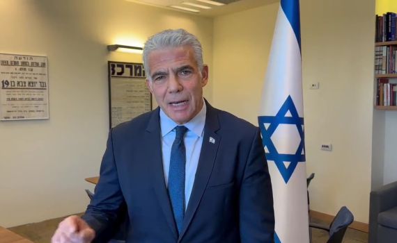 במקום להרגיע, לפיד מסית ומעודד את האנרכיה