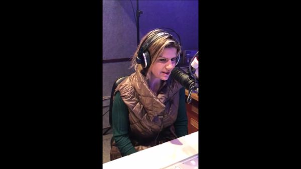 המגישה האהובה חושפת: "גילו לי גידול בבטן"