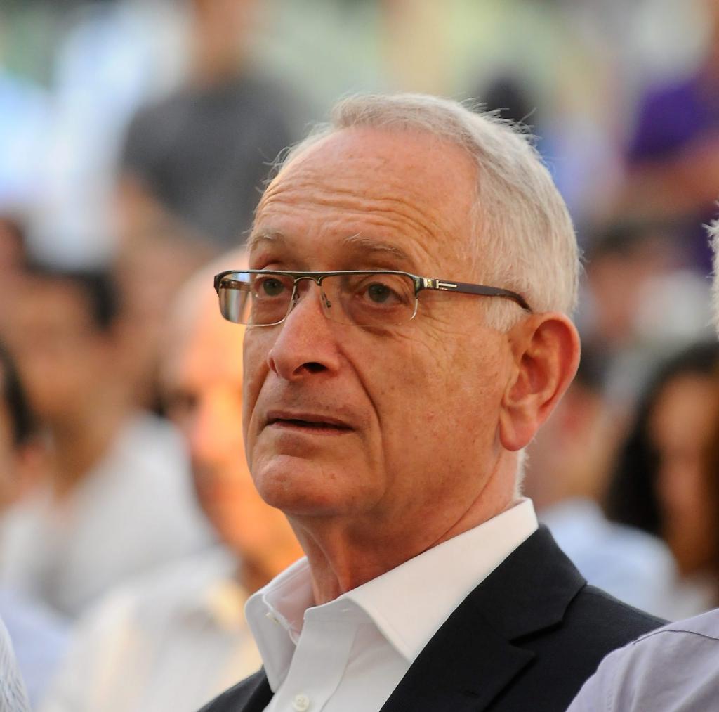 רגב כמחבלת נוח'בה? עמוס שוקן מצדיק את הקריקטורה