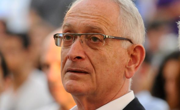 היועמ"שית: ההחלטה להפסיק מנויים לעיתון 'הארץ' - אינה חוקית