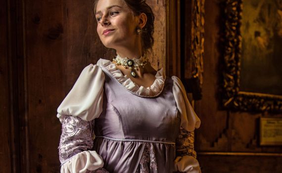 מגילת אסתר היא מגילת העצמאות של כל הנשים בעולם