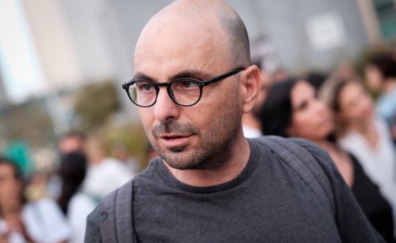 אלדד יניב בפוסט חושפני: "אני עובר נידוי חברתי"