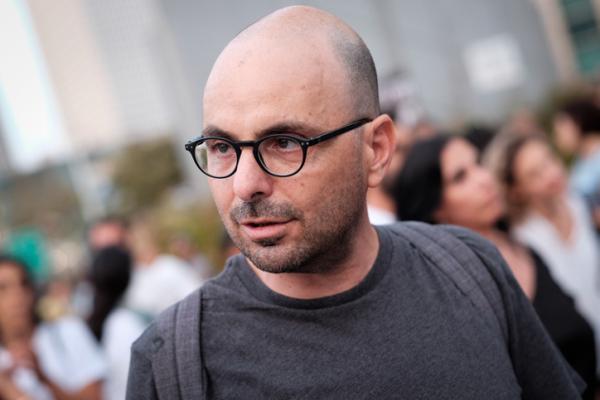 אלדד יניב בפוסט חושפני: "אני עובר נידוי חברתי"