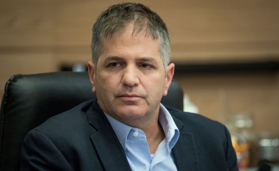 קיש פועל לפטר מורה שצייץ נגד איריס חיים