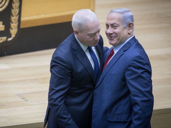 יו״ר הקואליציה מאיים על גלנט: "לא נקבל מצב כזה"