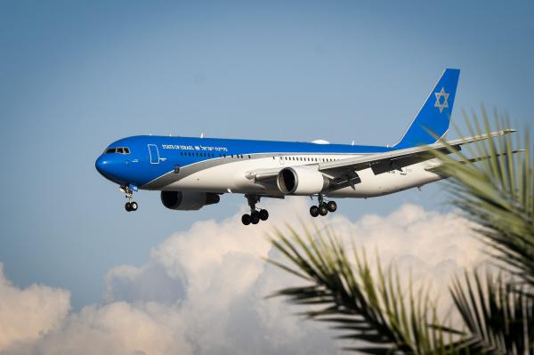 למה מחכה מטוס ראש הממשלה?