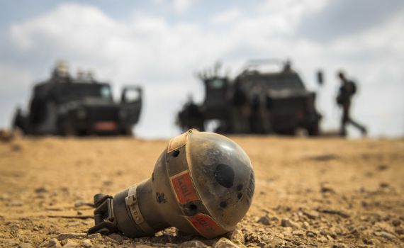 השוטר שהשליך רימון הלם זומן לחקירה במח"ש