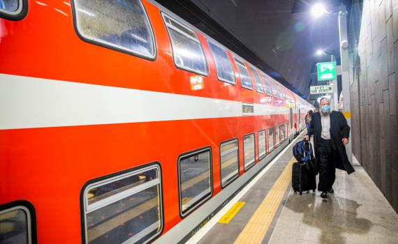 אסון בתחנה: הולך רגל נהרג מפגיעת רכבת