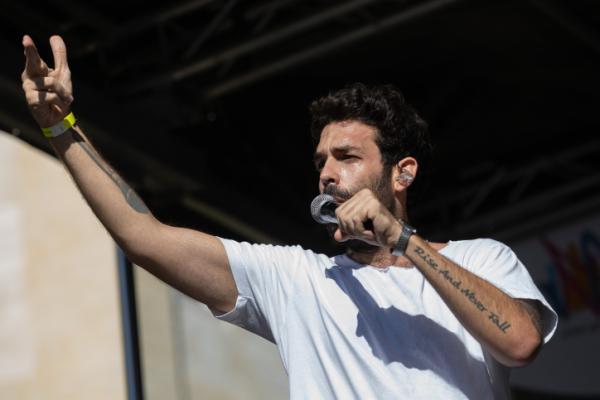 מטורף: טונה ורביד פלוטניק שברו שיא מכירות