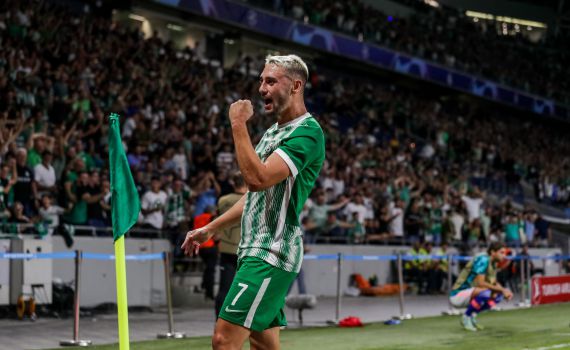 מכבי חיפה ניצלה ממבוכה והפכה ל-2:1 ב-10 שחקנים